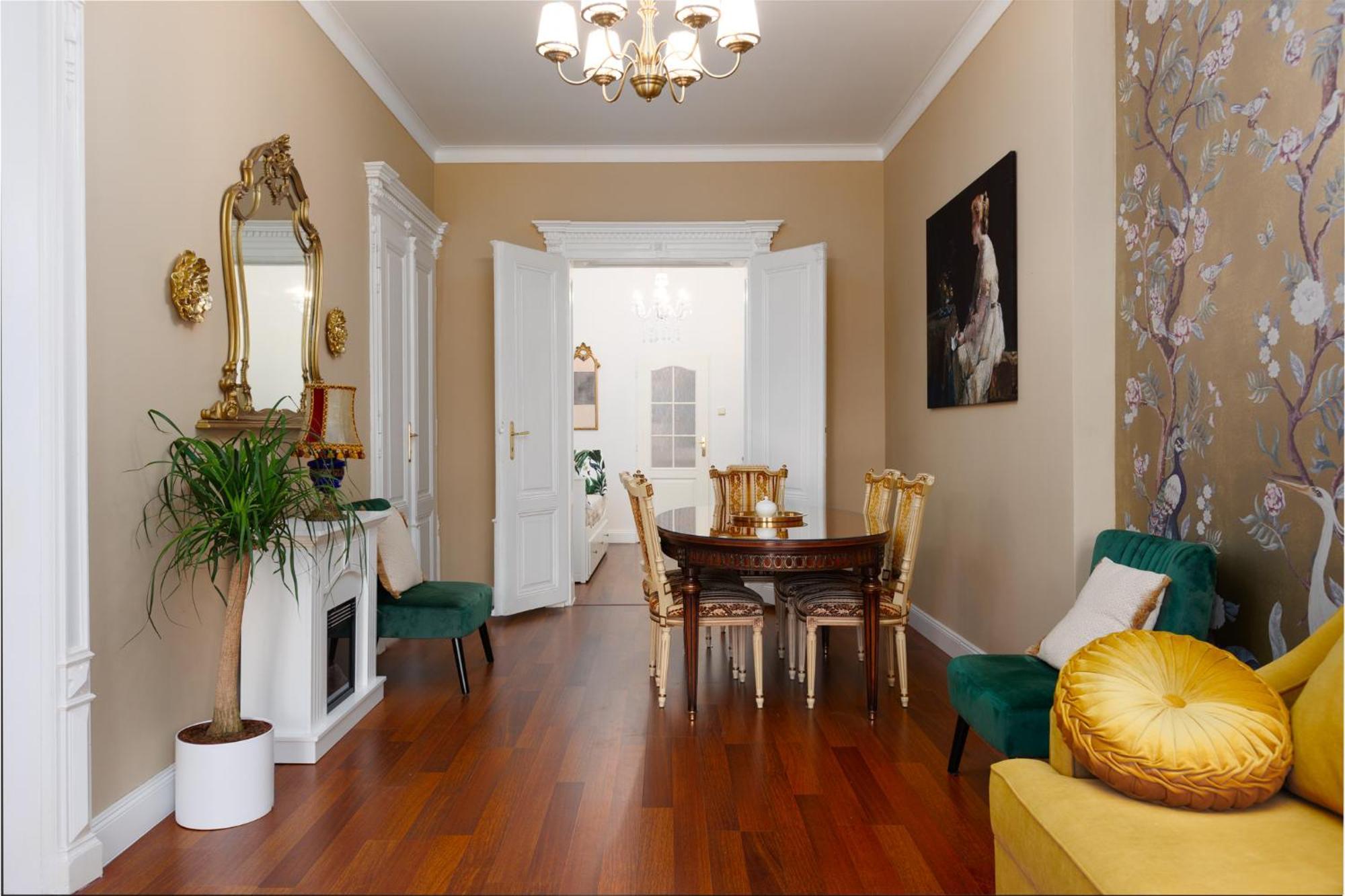 Rezidence Makart Apartment Karlovy Vary Bagian luar foto
